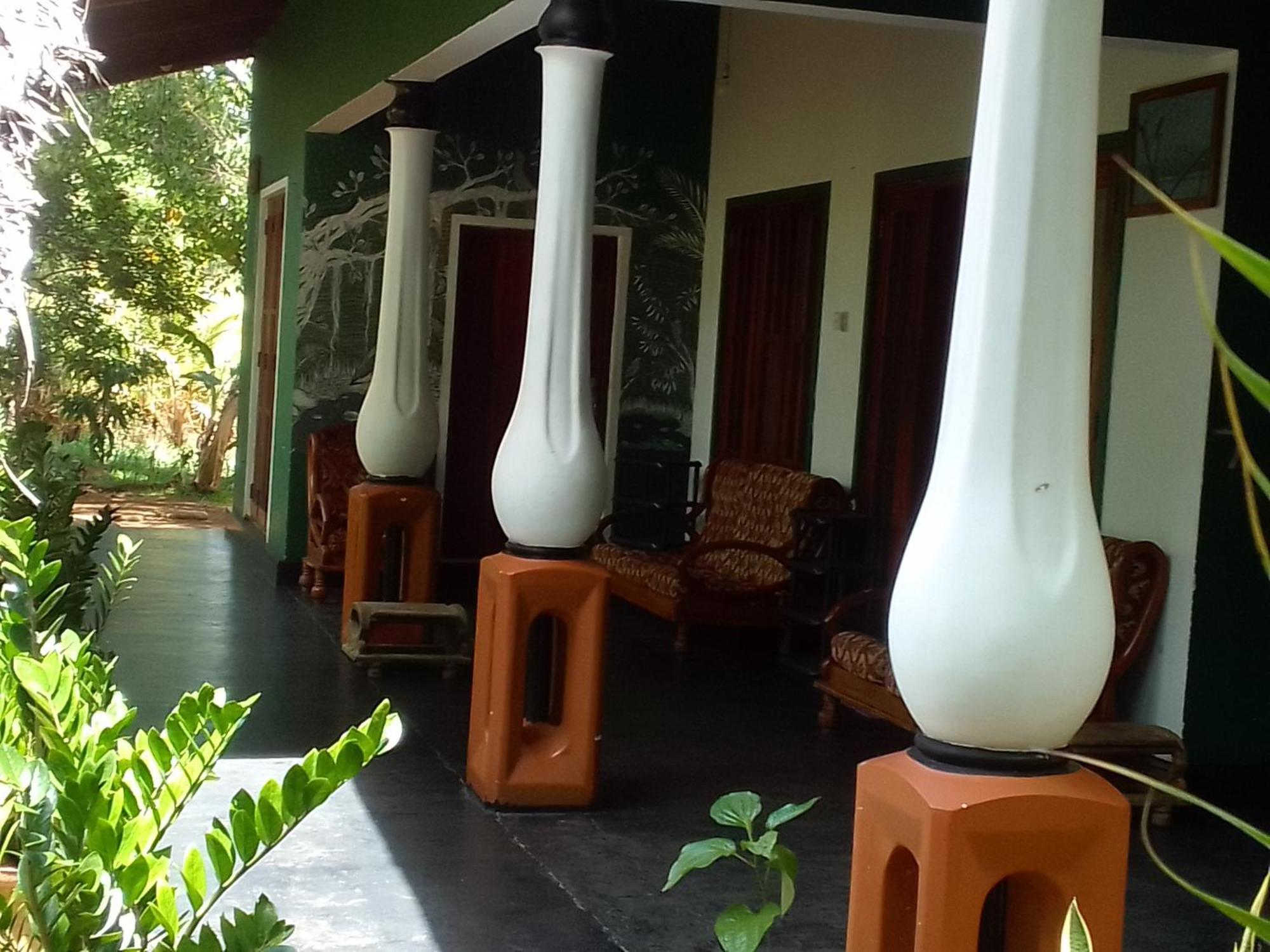 Lahiru Home Stay Sigiriya Exterior photo